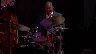 Cliff  / Rodney / Sean —Steinway Jazz Cafe, Part 1