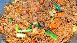 Bihun Goreng Daging | Rasa Dan Bau Nya Sedap Sampai Tak Sedar Makan Bertambah