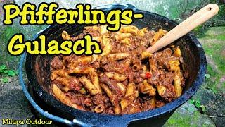 "Pfifferlings-Gulasch" aus dem DUTCH OVEN mit Rotweinnote und Nudeln/ leckeres ONE POT Partygericht