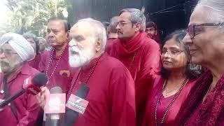 Osho's oldest disciples stopped having from Darshan of Osho Samadhi