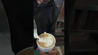 How to make Cafe late art#video #coffee #hotel #barista #cafe #latte