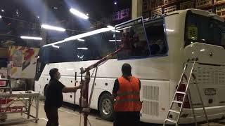 Замена бокового стекла на автобусе с помощью UPL