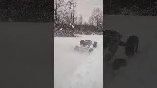 ️  Bashing through the snow, in a Kraton EXB  ️ #arrma #kraton #exb #snow #bashing #rc #rccar