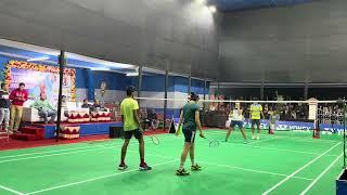 Mixed Doubles Badminton Match Aditya & Nisha Vs Adreja & Sumit #shuttlershubho #outdoorbadminton