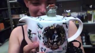 Jenn reading a Teapot