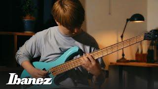 Ibanez EHB1005MS Headless Bass featuring ichika