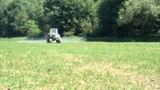 Агро Завалля Оприскування сої Раундапом на ЮМЗ^Spraying soybean