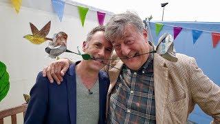 Stephen Fry talks tech with Spencer Kelly  - BBC Click