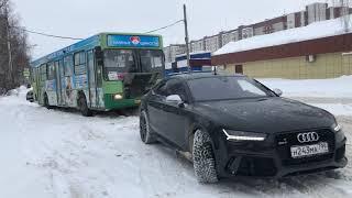Audi RS7 вытягивает автобус. Quattro pulling a bus