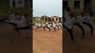 Defe Defe - African Girl Give Praise  #shortsafrica #dance #dancer #africadance #shortsviral #Ghana