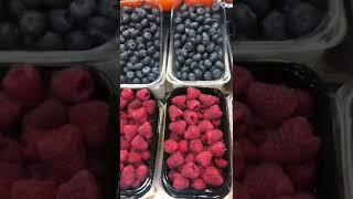 Amazing fruits удивительные фрукты от Камран Shorts Папайя клубника черешня ананас #шортс #личинус