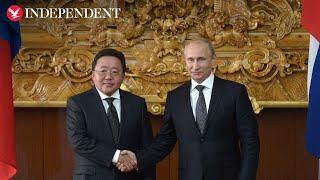 Putin meets with Mongolian president as he defies ICC arrest warrant