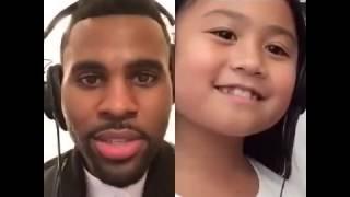 Pertunjukan aplikasi Smule Sing bersama Jason Derulo dan seorang gadis kecil penggemar