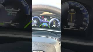 Toyota Corolla Hybrid 100 km/h On Battery