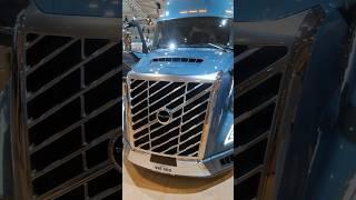 Volvo VNL 860