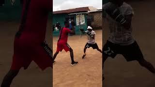 Ayomide Atanda (small champion) on speed padwork with being blindfolded.  #boxeo #boxing #sparring