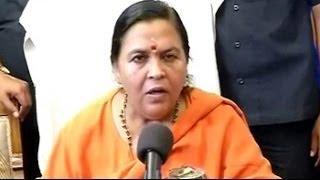 Uma Bharti defends Smriti Irani, asks, 'what is Sonia Gandhi's qualification'?