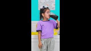 Esta niña les gastó una broma a sus padres. ¡Dos veces!  || Coca-Cola en un vaso #shorts