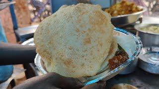 जयपुर के प्रसिद्ध छोले भटूरे मात्र 30 रुपए में। Famous Chole Bhature ₹30 India Street Food