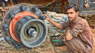 Doosan Excavator Damaged Hub Axle  Repairing || Professional Way to Replace a Hub Axle Astari !”