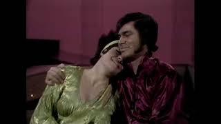 Jo Anne Worley & Engelbert Humperdinck - Do You Love Me?