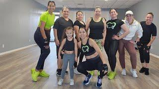 CARDIO DANCE WITH CLAU & PATY está en vivo