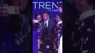 Shah Rukh Khan Meets Acid Attack Survivors | Credit : srkssamina | #srk #shorts