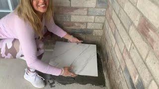 DIY install tile, cut tile, set the grout! #remodeling #blondie #diy #tiles #instalar #piso #viral