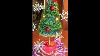 Как сделать ёлочку своими руками из мишуры. Christmas tree