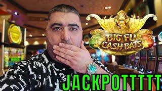 Craziest New Slot Player Hitting JACKPOT At Casino