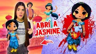 ABRI el PELUCHE de JASMINE y me dijo que ME ALEJARA de los PELUCHES de PRINCESAS | Ani Cat