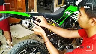 PASANG DECAL PREMIUM Motor KLX 150. Pemasangan Sangat Mudah Pemula Auto Bisa Part I