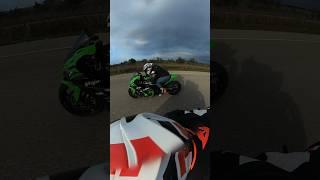 Honda CBR1000r-rrr vs Kawasaki Zx10  ft:@DudeMungus