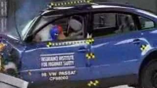 Crash Test 1999 - 2005 Volkswagen Passat (front) IIHS