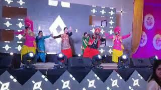 Mehak Punjab di Bhangra group