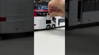 Double-decker tourist bus, alloy model, can fully open the door and has lights