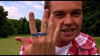 Stephen Mulhern's Magic Tricks on Tricky TV! 🪄Season 2, Episode 4 - Knight Amour Suit Trick 