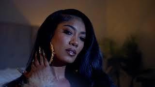 Mila J  :   Holiday Freak Shit