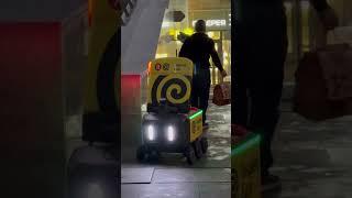 #yandex #delivery#robot#shortvideo #viral#moscow#pakistan#india