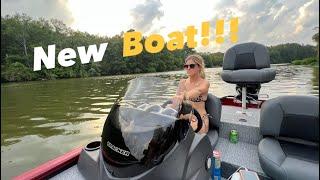 We bought a NEW boat!