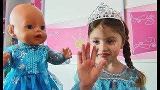 Dominika and Doll play with Princess Dresses for kids