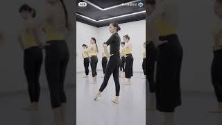 ［舞蹈課堂］古典舞技巧：上步吸腿轉  單色舞蹈老師講解