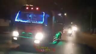 Truck berkah abadi kejar waktu di malam hari