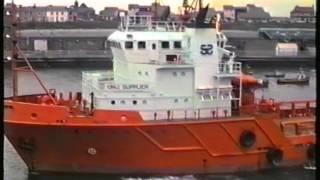 MV Troms Tjeld towing rig Newcastle