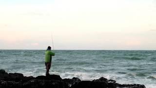 Major Craft Skyroad Surf 9'6'' 5-28g lure rod casting video