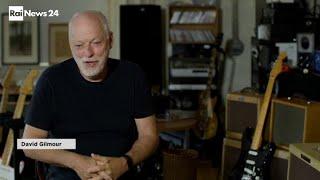 David Gilmour - From Italian TV News About Pompeii (2017)