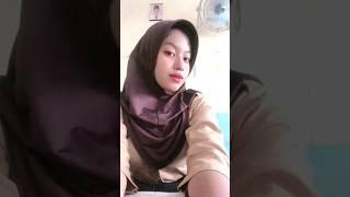 bocil Pramuka viral  akun Tik tok @dewianjanii09