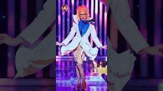 Gala Varo’s runway package 🫦 #dragrace