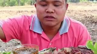 Menu Hari Ini Lidah Sapi Dengan Lalapan Segar 