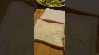 making vegestables sandwich #shortvideo @ms.magayonintheuk.